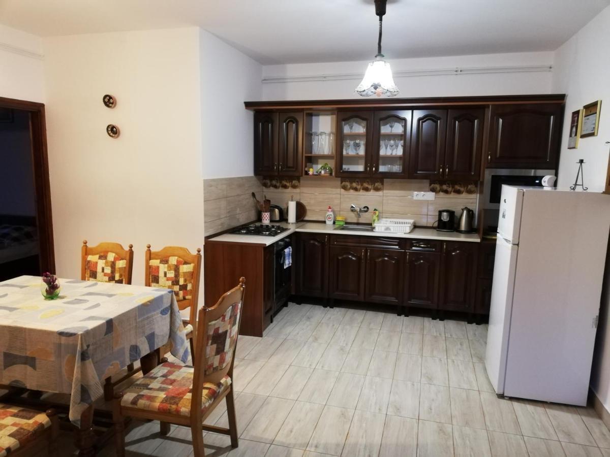 Kemences Vendeghaz Hotel Mikohaza Ngoại thất bức ảnh